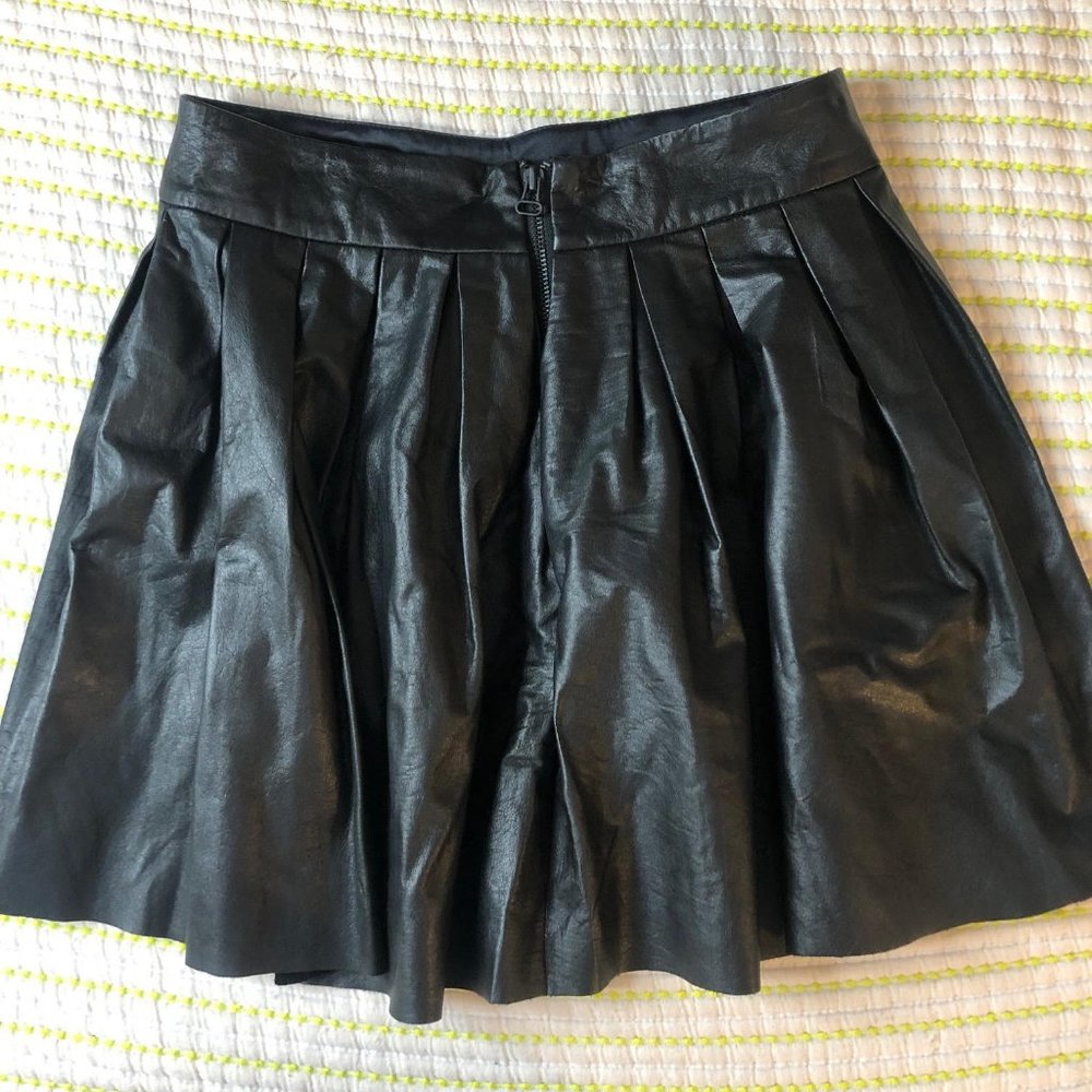 Alice and Olivia Leather Skirt, size 8